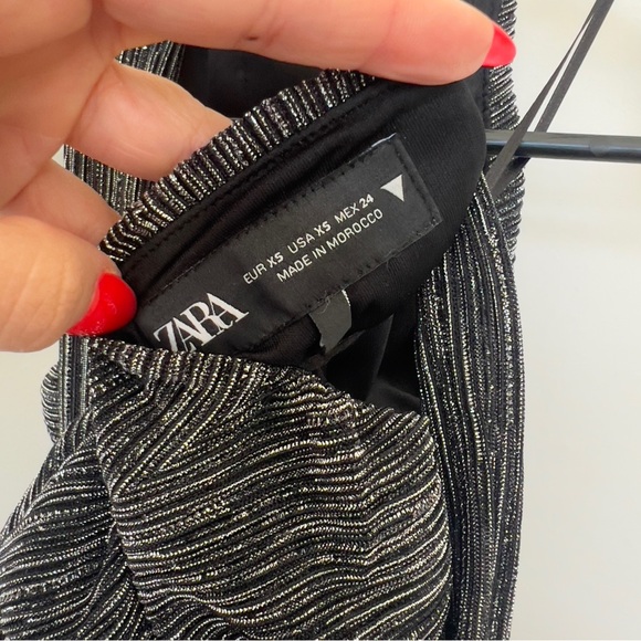 Metallic Thread Halter Top - Picture 6 of 6